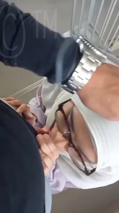 Thumbnail untuk Istri Baik Hati Sepong Punya Suami Di Tangga