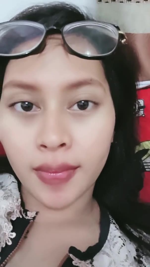 Thumbnail untuk Sleep Call Mamah Muda Lagi Sange Elena Id 1