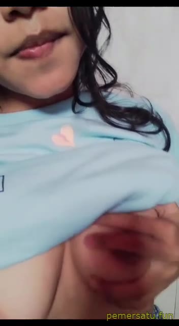 P10 Ria Amanda Masih Pakai Miniset Dan Baju Tidur Pap Tetek