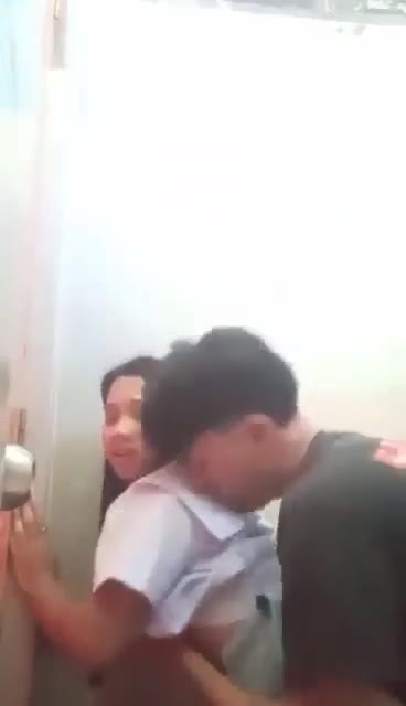 CC Viral Siswi Spng Di Kamar Mandi Sekolah
