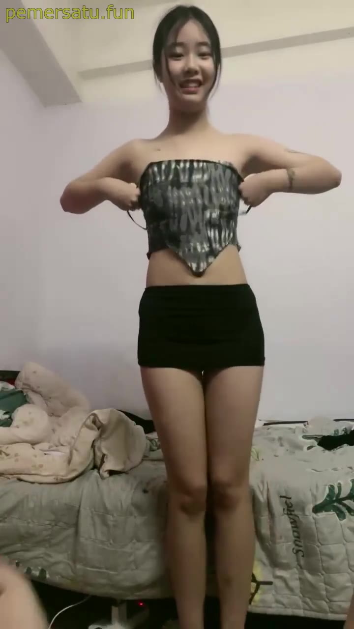 P2 Menggilir Memek Sempit Abg 18yo Chindo Baru Lulus