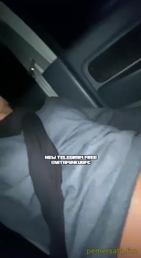 P75 Azijatul Hijab Malay 18yo Di Mobil