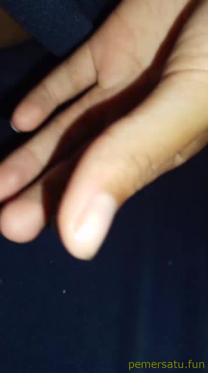 P2 Esempeh Indo Udah Berani Pap Susu Colok Memek