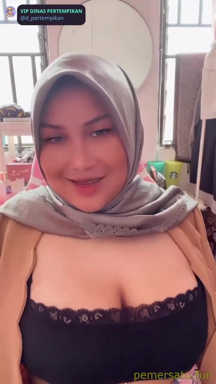 P138 Hijab Tobrut Sange Omek Sepong Ngewe