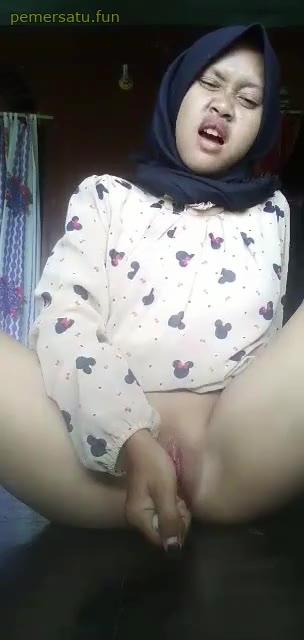 P2 Rindi Abg 18yo