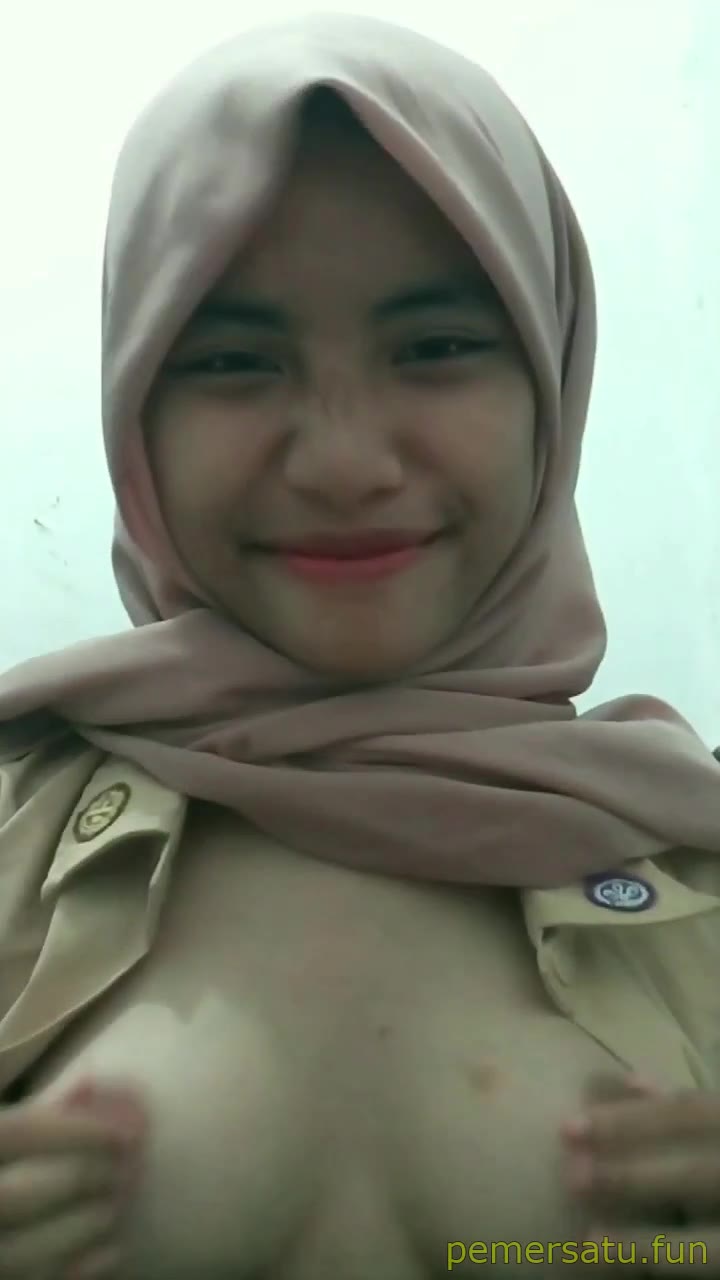 P9 Dini Sad Jilbab ABG 18yo Pemersatu Fun