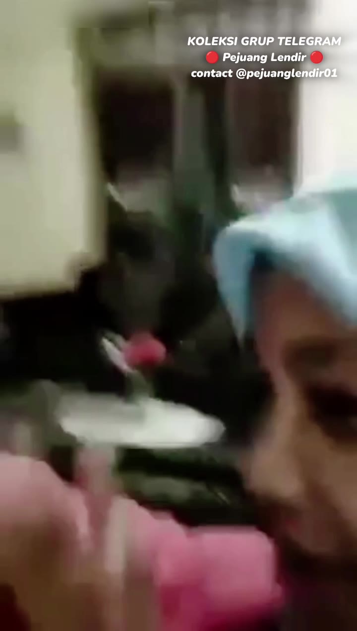 Pacar Abg Jilbab Pertama Kali Ciumna Sama