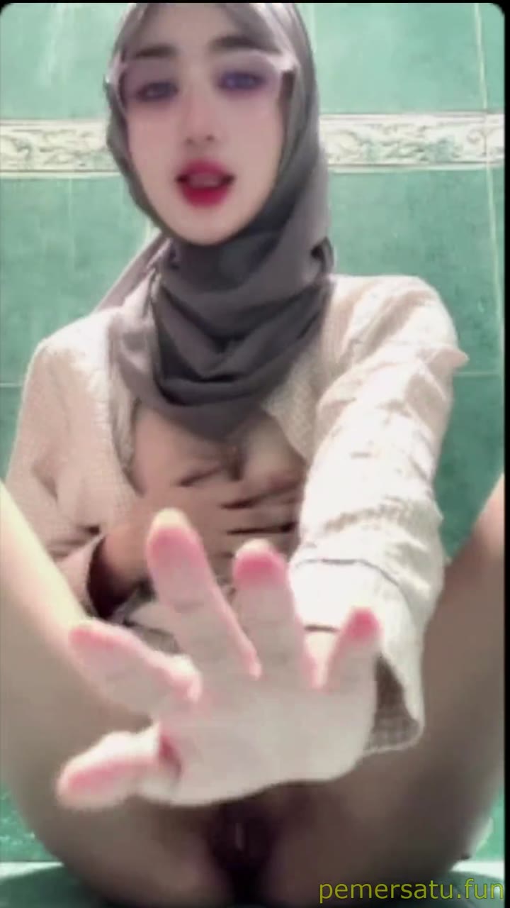 P1 Cimoy 18yo Bigo Hijab Sange