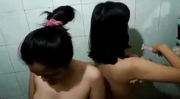 Hiddencam Jilbab Toge Kembar Mandi 1 Doodstream Bokepsin