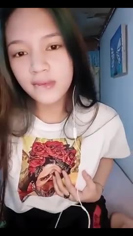 - Abg Cantik Buka Bukaan Omek Meki Mulus
