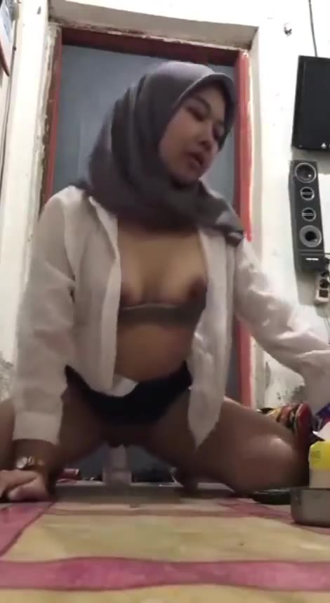 P31 KONAK HIJAB