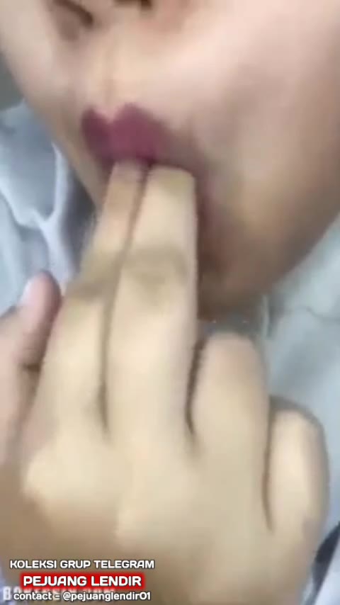 Thumbnail untuk Dede Toge Pulang Sekolah Sange Main Pakai Rexona