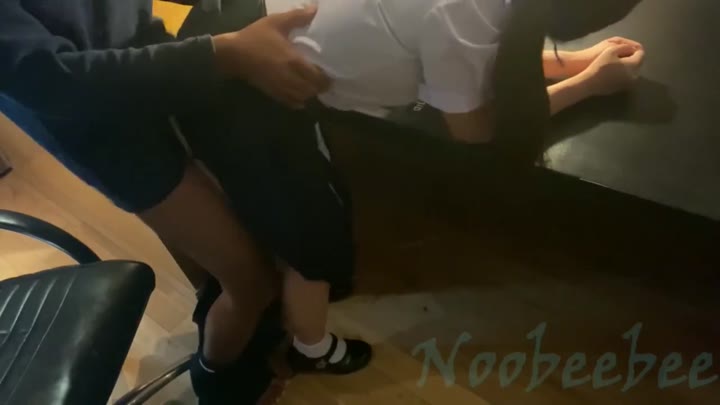 Thumbnail untuk Ngentot Pelajar Sambil Nonton Video Porno Mp4 Viral