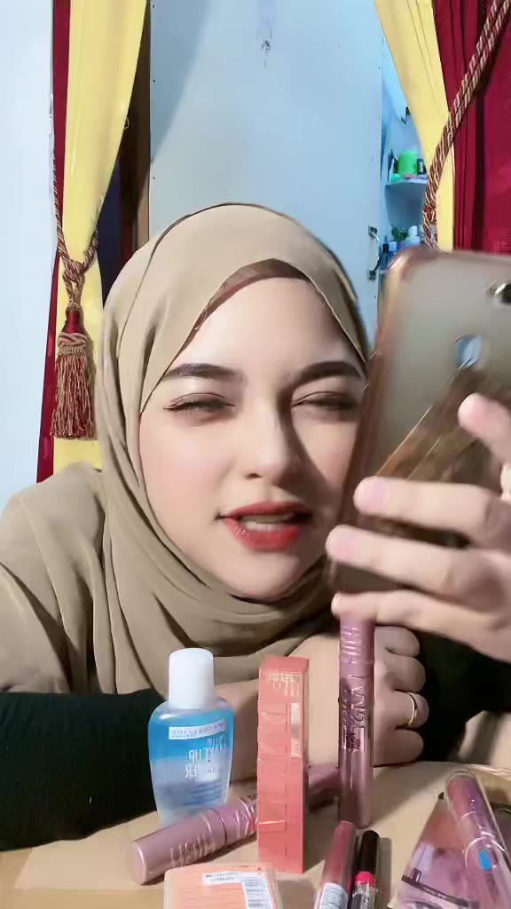 Thumbnail untuk Viral Live Jilbab Hitam baru Sumenep tele Doostream