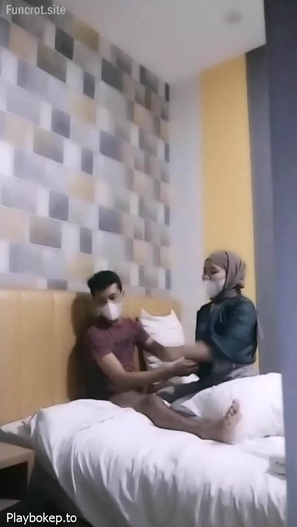 Thumbnail untuk Hijab Cantik Ngewe Pacar Di Kamar Live Bokep