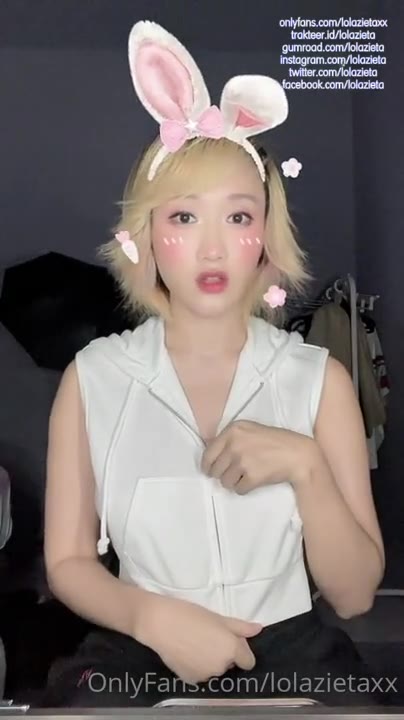 Thumbnail untuk Serutube Toket Lolazieta Bulet Selebgram Indo 6686 ngentot