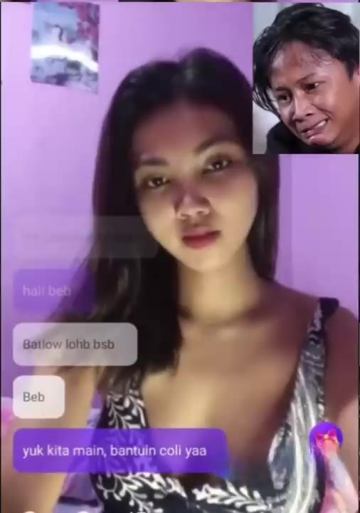 Minta di bantuin crot sama cewek cantik tobrut