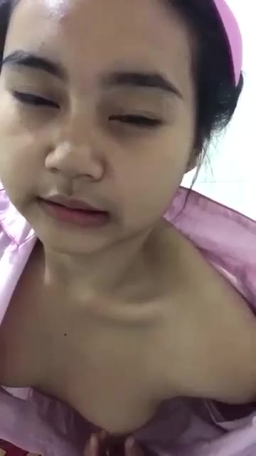 P1 Cantiknya Colok Memek Sempit 