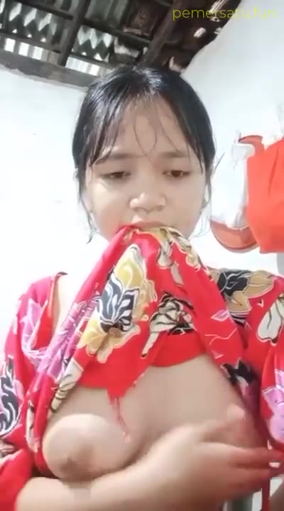 Kecil Daster Merah Puting