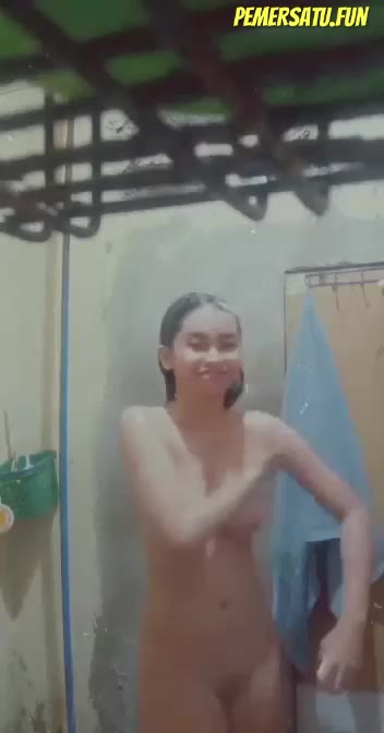 P3 Merekam Sendiri Sedang Mandi Direkam Saat Sepong Kontol Part