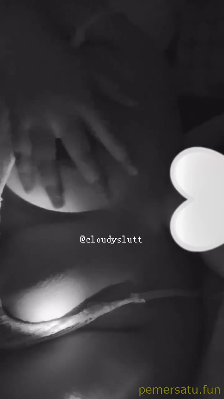 P62 CloudySlutt ABG Jual Konten Colmek Pakai Dildo 18yo Pemersatu Fun