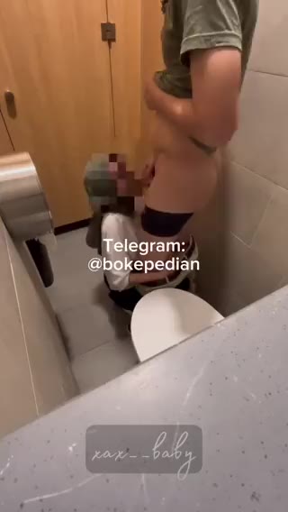 Thumbnail untuk Kerudung Main Di Wc Umum Dood Cantik tobrut