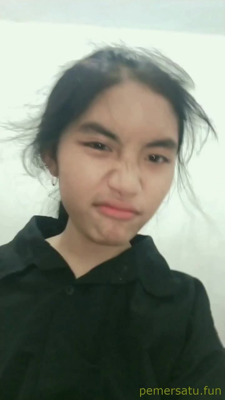 P17 Dini Sad Jilbab ABG 18yo Pemersatu Fun