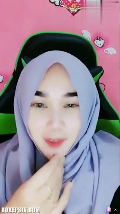 Memek Ukhti Lepas Jilbab Pamer Susu Dan