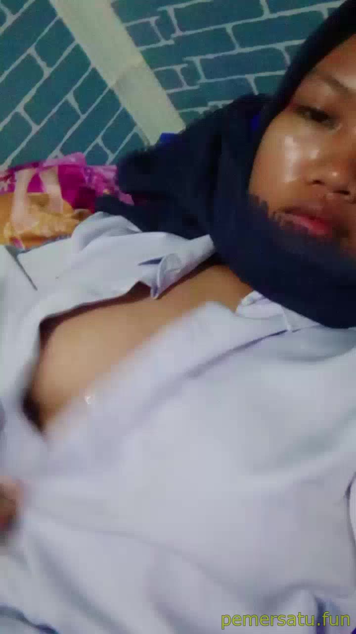 P30 Lyana Angela Tiktoker Suka Tutor Makeup Dan Ngentot