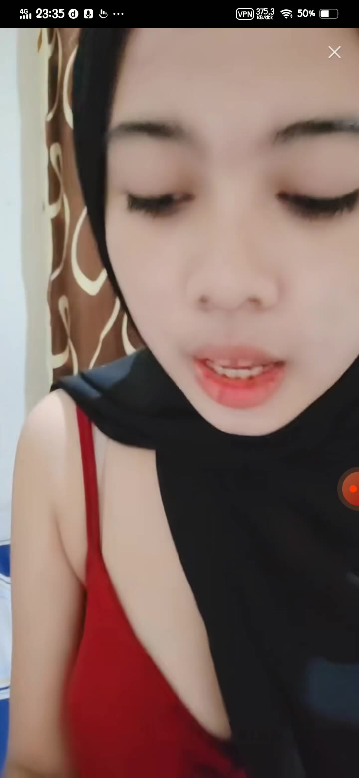 2 HIJAB BRA MERAH