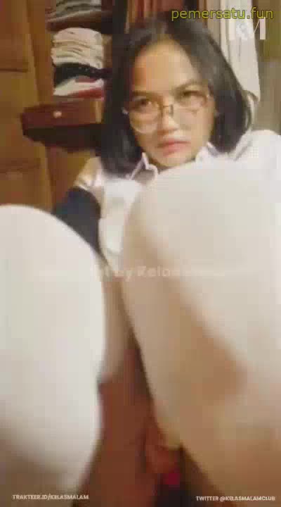 Guru Ketahuan Bawa Dildo Dihukum