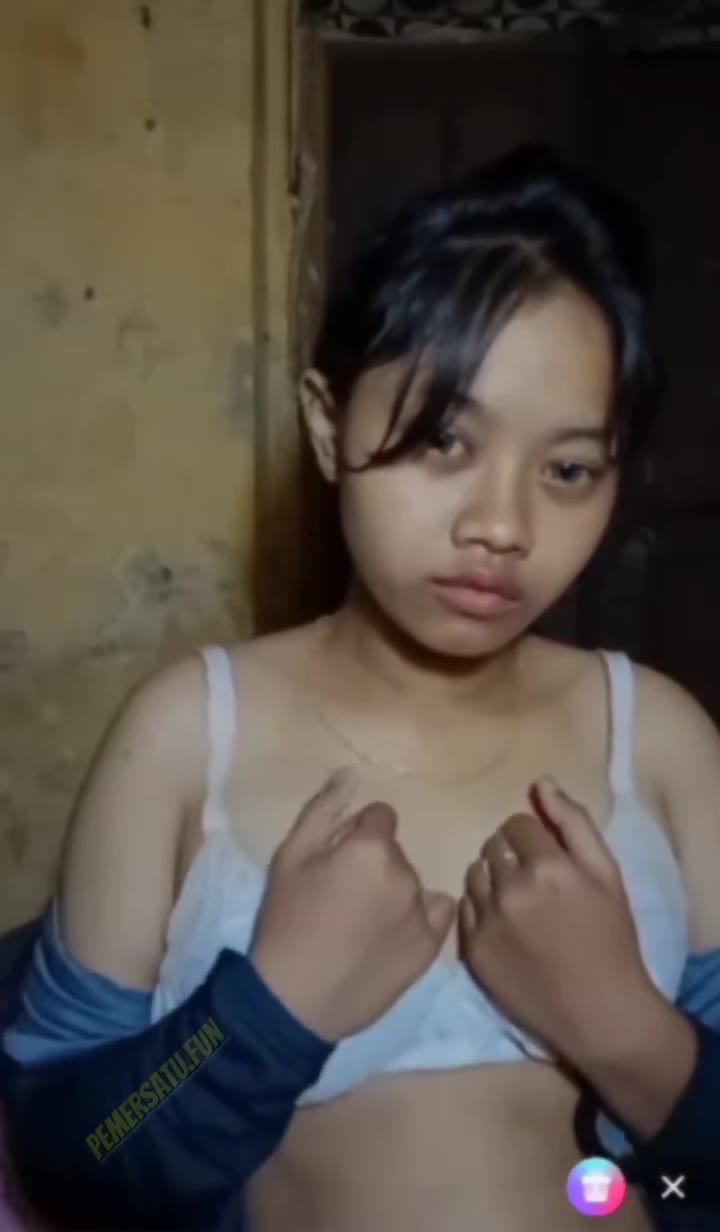 Colmek Abg Lugu 18yo Remas Susu Dan Akan