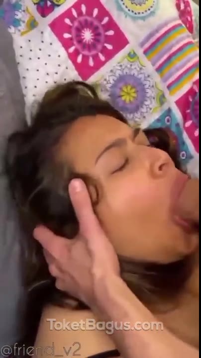 Thumbnail untuk Paksa Nyepong Pacar Muncrat Dimuka Lokal Video sma