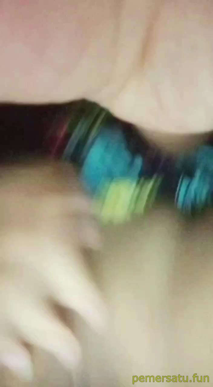 P155 Maya Abg 18yo Hijab Sange Puting Lebar