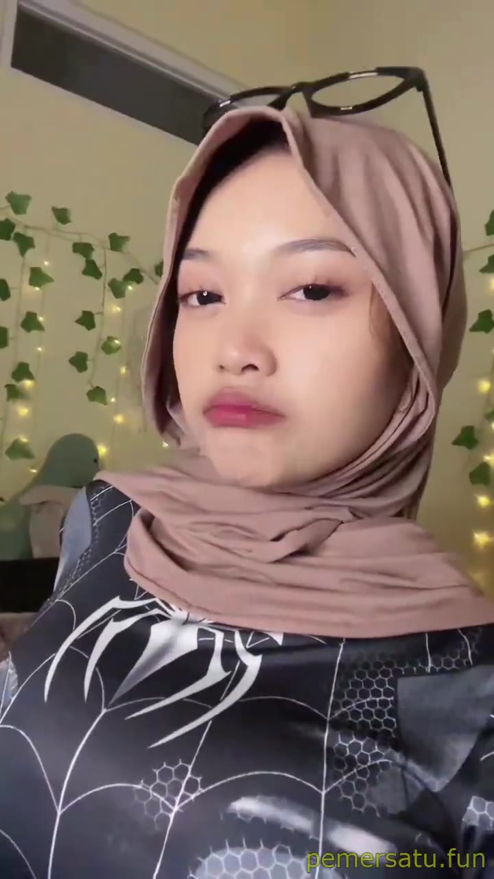 P99 Sheei Trakteer Abg 18yo Talent