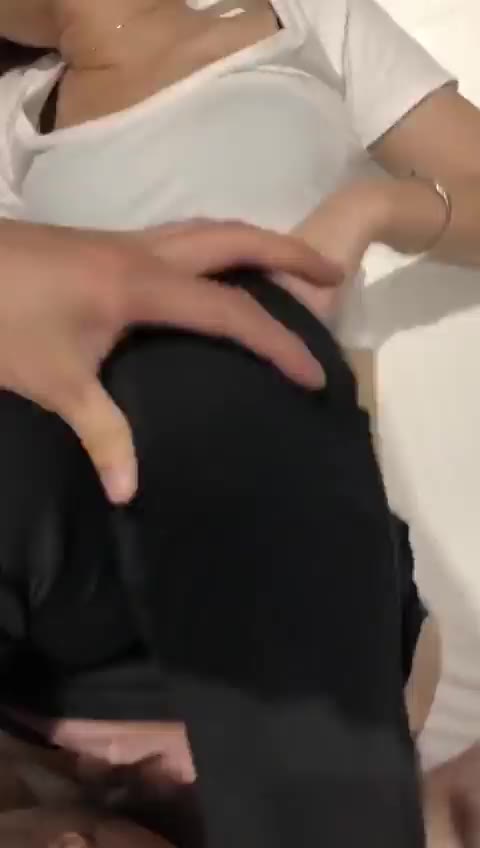 Thumbnail untuk Bokep Bocil Pacar Temen Diajak Cekin tante yona