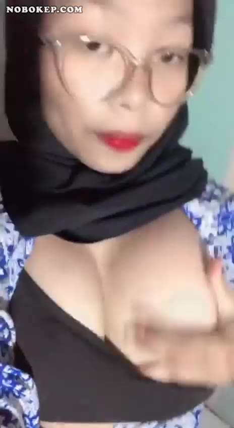 Thumbnail untuk Bokep Indo Abg Hijab Sma Toge Spill Toket