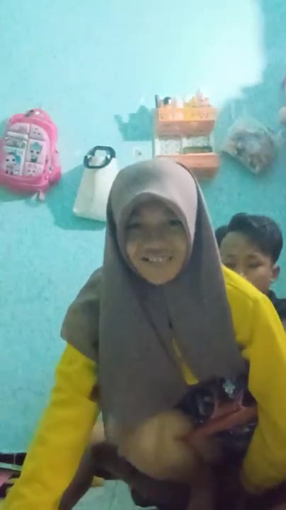 Pacar Abg Yang Di Tinggal Dirumah Sendiri Malah Ngewe