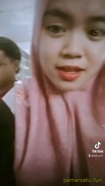 P7 Bella Can5 Hijab Tiktoker Suka Colok Memek