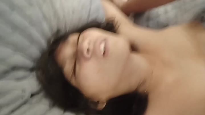 Thumbnail untuk Bokep Indo Adik Menyanggupi Permintaan Kakak Bokebhub Menyanggupibh