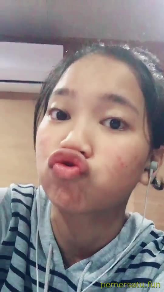 P175 Nurul Syafina Jilbab Pap Tetek