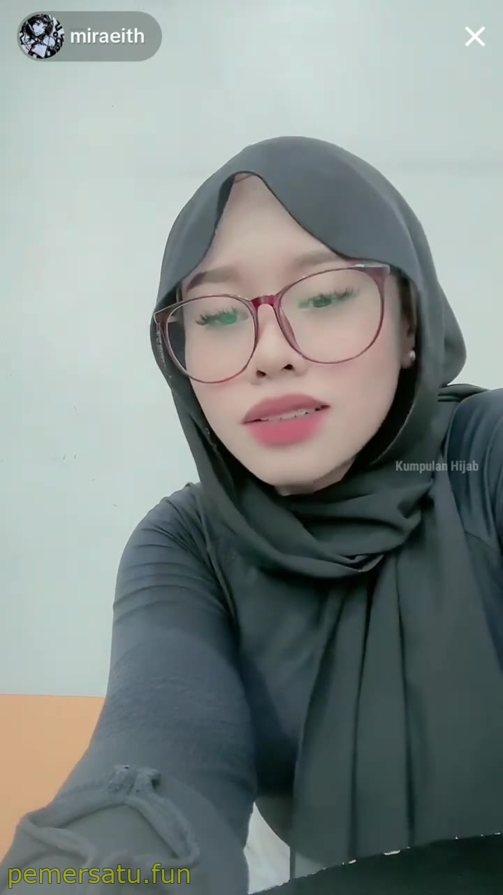 HD) Miraeith Live TikTok Manset Hitam Kumpulan Hijab(720P