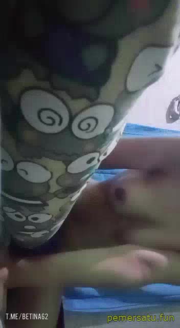 P14 Lia Jilbab Punya Botol Andalan Dan Tetek Gemes