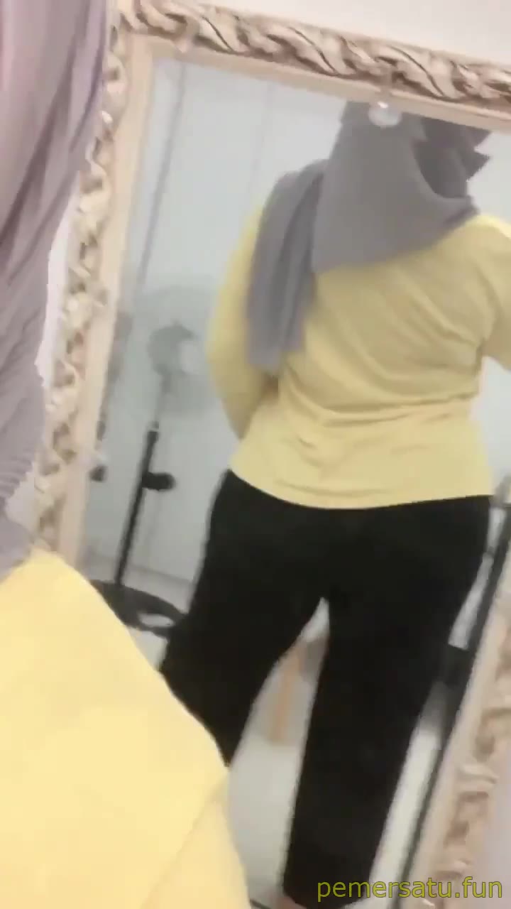 P48 CloudySlutt ABG Jual Konten Colmek Pakai Dildo 18yo Pemersatu Fun