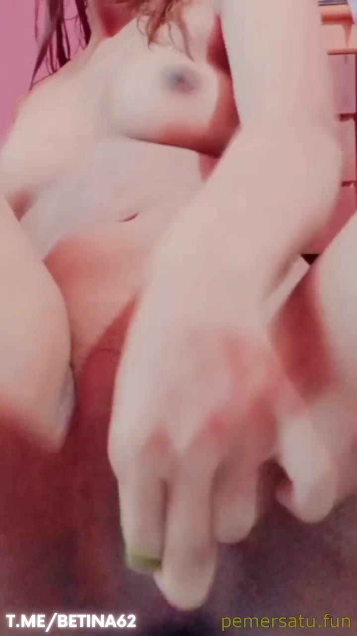 P24 Shella Imut 18yo Memek Mulus Sempit