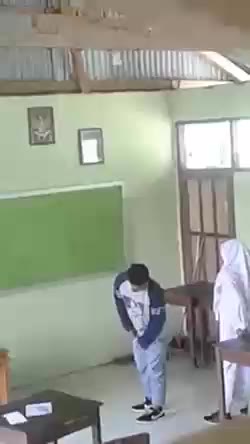 Kontol Ngintip Temen Jilbab Di Kelas Ternyata Sepong