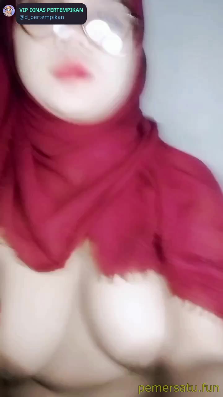 P131 Skandal Jilbab Viral Lepas Hijab Colok Memek