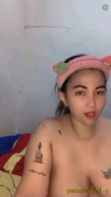P2 Cece Via Host Viral