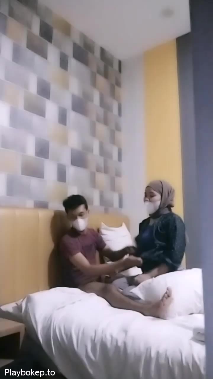 DoodStream ABG Jilbab Jaman Sekarang Doyan Check-in - AVTub -