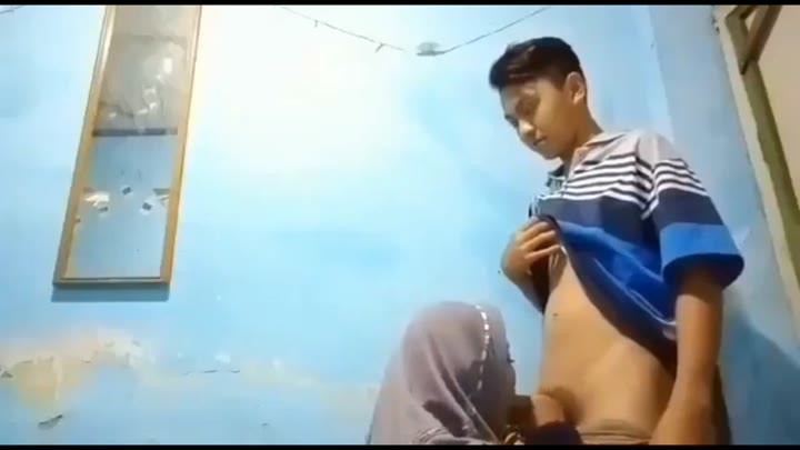 Kepalanya Katanya Cuma Emut